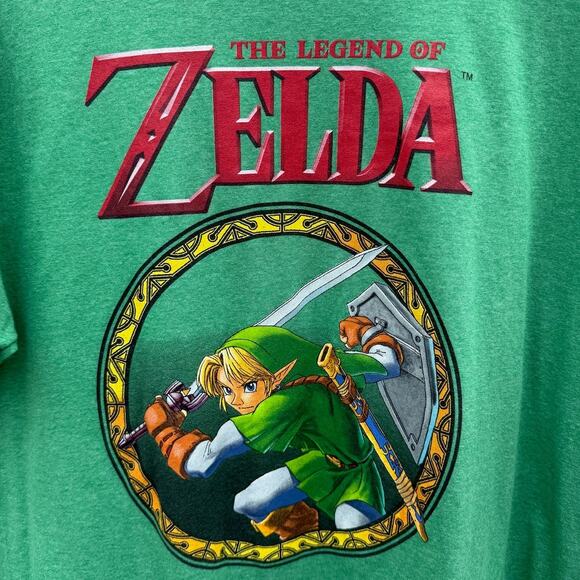 Legend of Zelda Link Nintendo green shirt Size Large - Picture 2 of 4